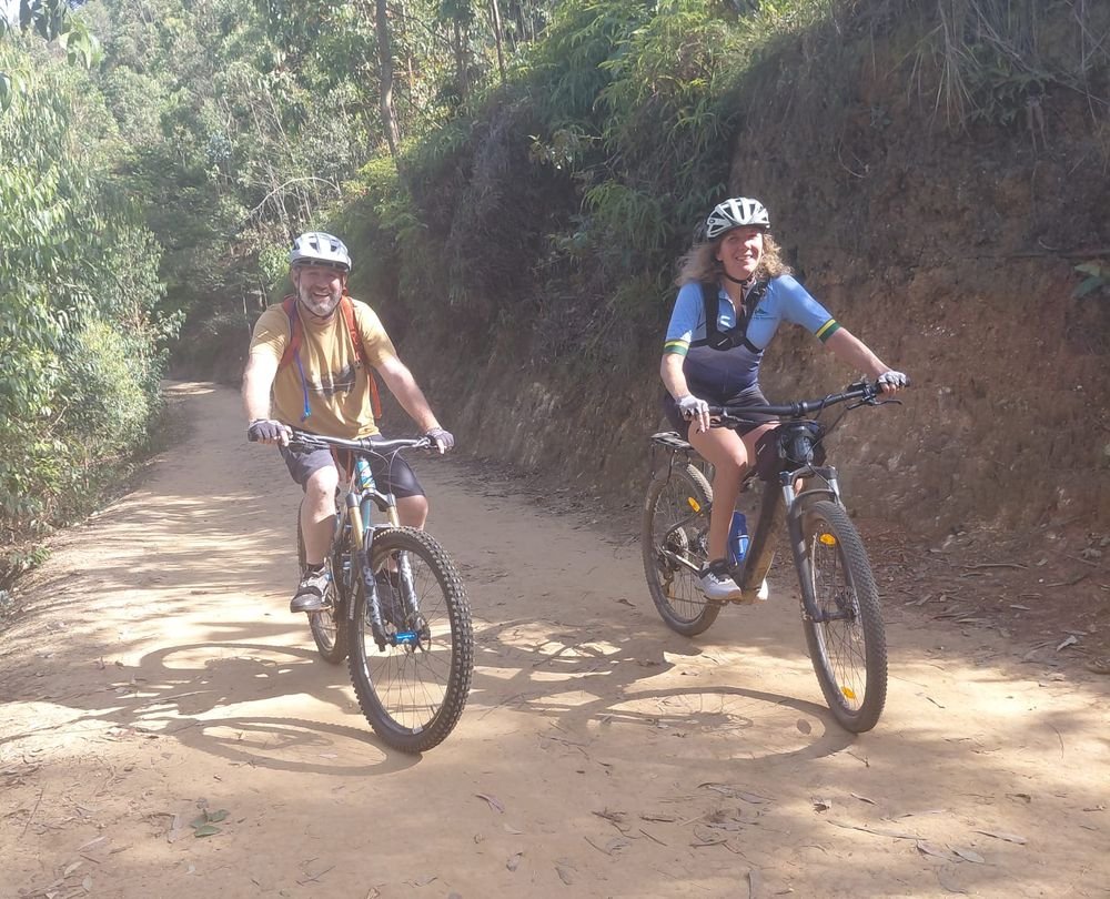 Discover Rwanda by premium e-bike between mountains and Lake Kivu